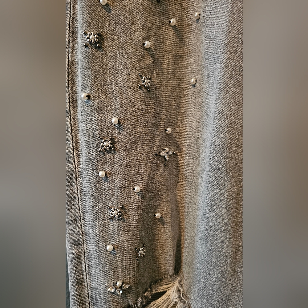 Jewel detailed jeans